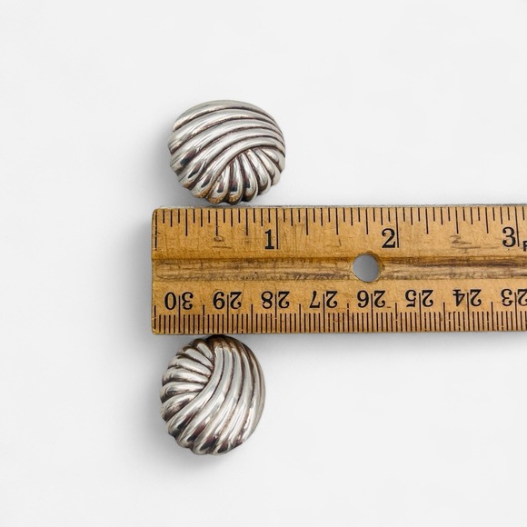 Vintage Sterling Silver Clip On Earrings Ribbed Oval Shell Thailand‎ 925 - Picture 9 of 9